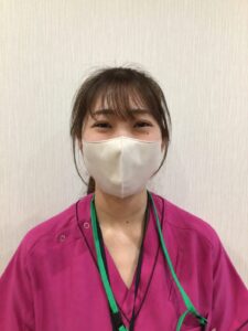 アダチさん
