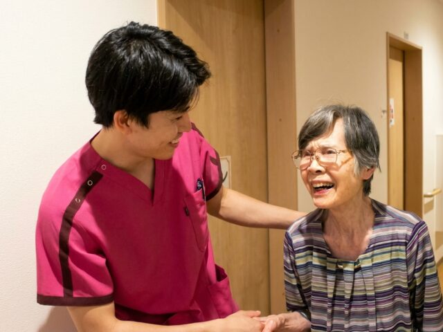 介護職（夜勤）／パート／たいよう六本松館